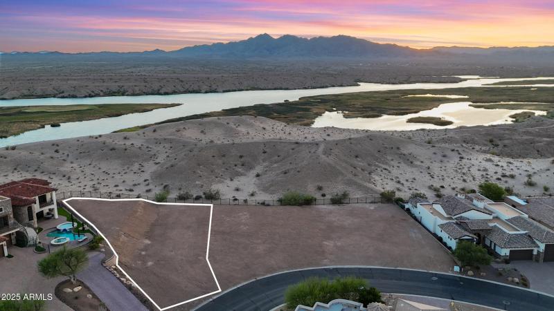 1718 E Tradition Lane MDG (14)