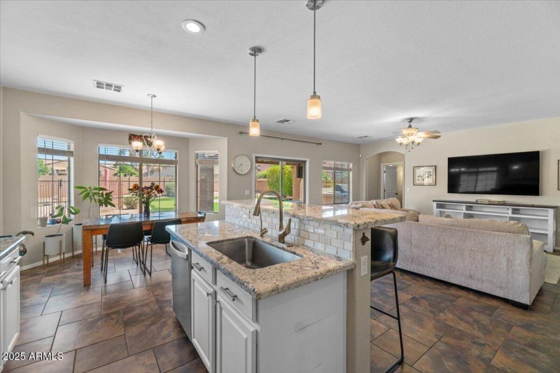 Kitchen. Dinette & Fm Rm