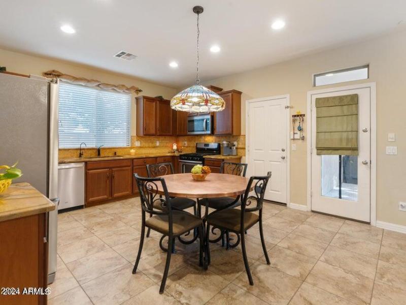 20240427175547752585000000-o