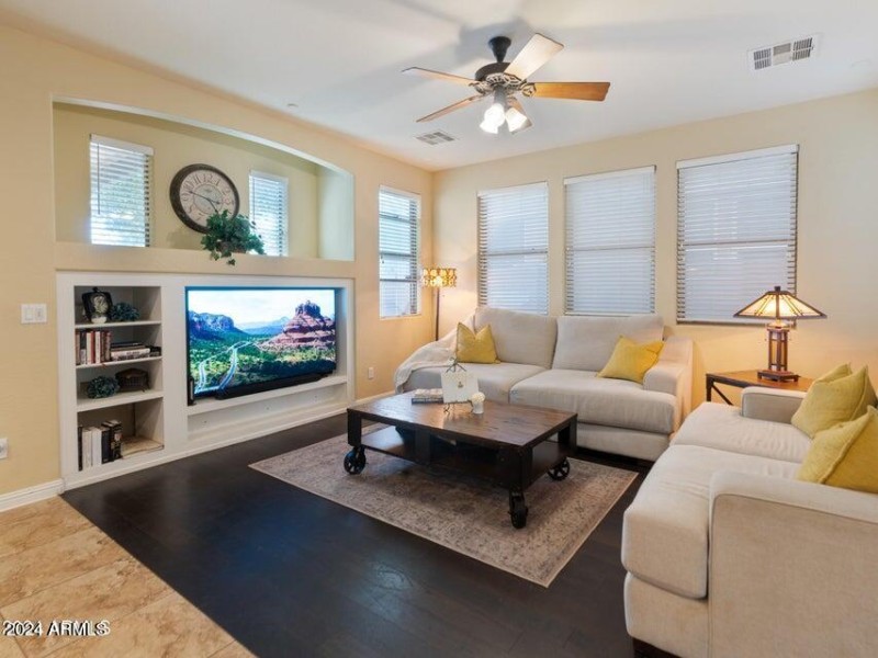 20240427175615555331000000-o