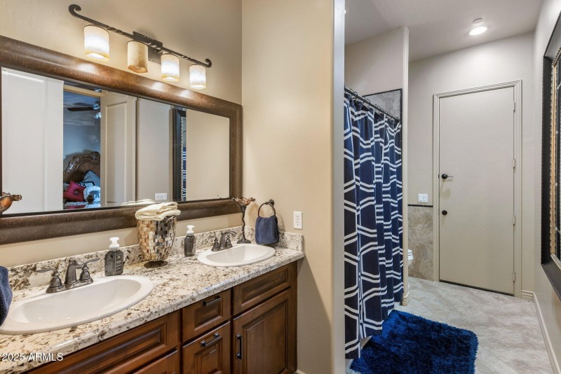 30-web-or-mls-D46A6012 copy