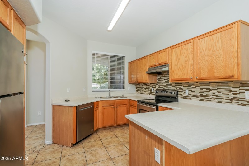 008-photo-kitchen-10947273