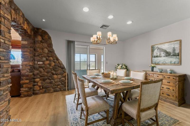 Virtual Staged Image Dining Room