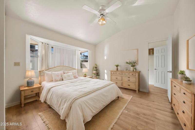 Virtual Staged Image Guest Bedroom2