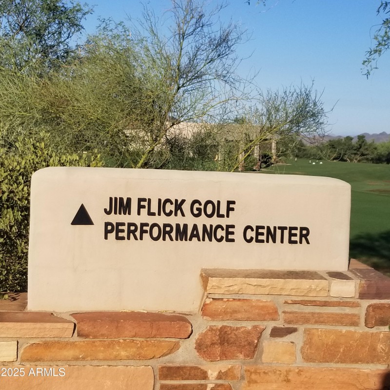 Jim Flick Golf Performance Center Sign