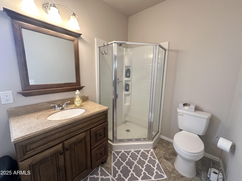 AMAZING AZ ROOM BATHROOM