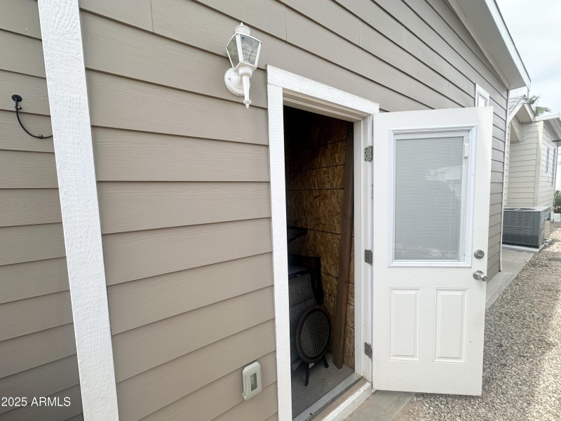 STORAGE FOR TOOLS & EXTRAS