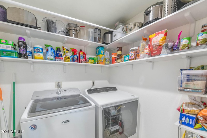 7710 E Gainey Ranch Rd-large-021-031-771