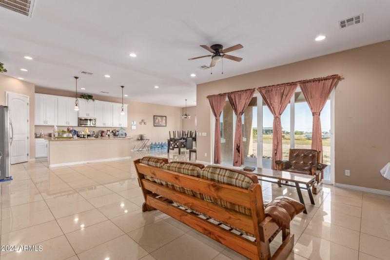 0009-09 - Indian School