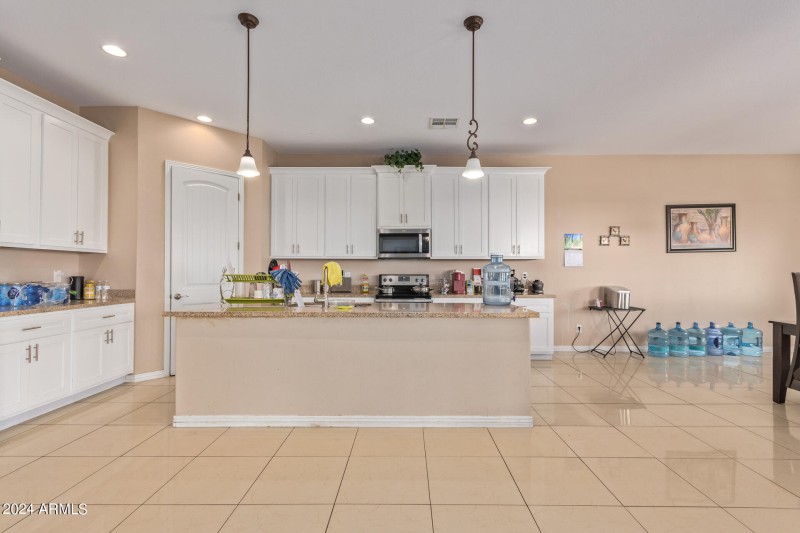 0016-16 - Indian School