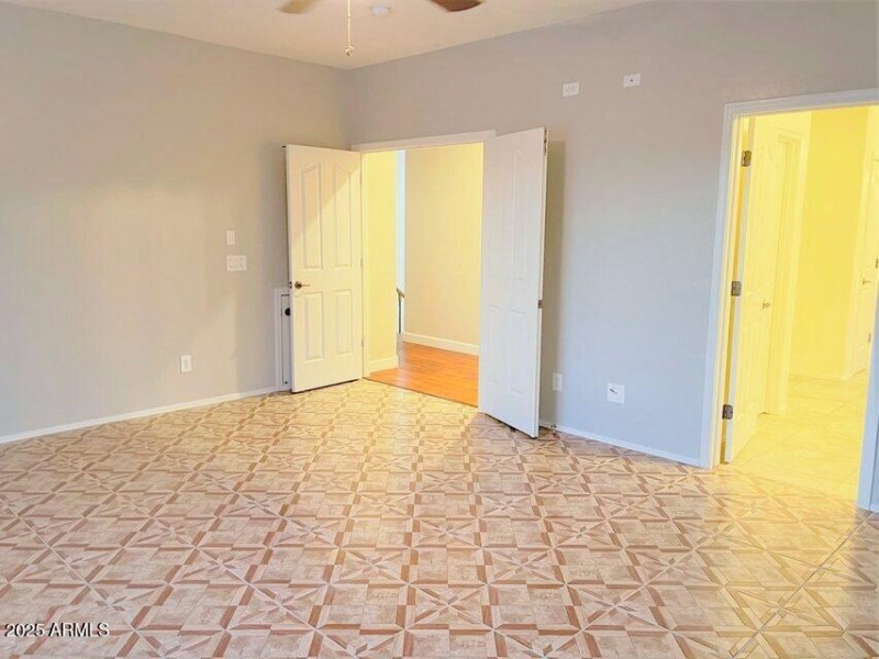 20211122213830557527000000-o