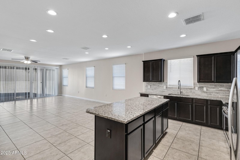 29402 W Mitchell Ave-7