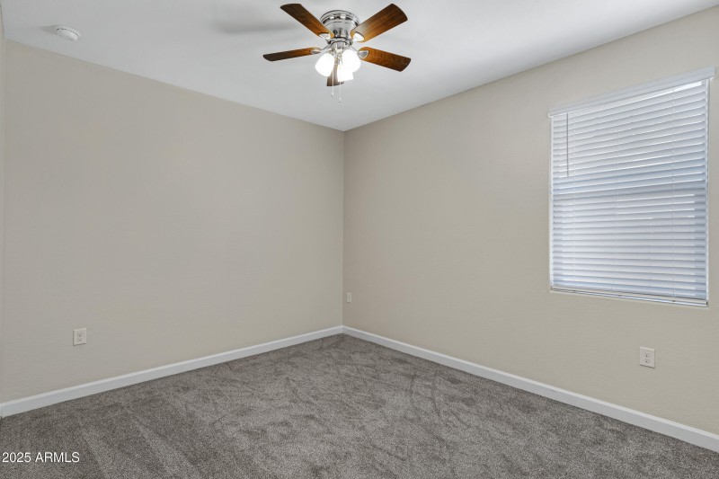 29402 W Mitchell Ave-17