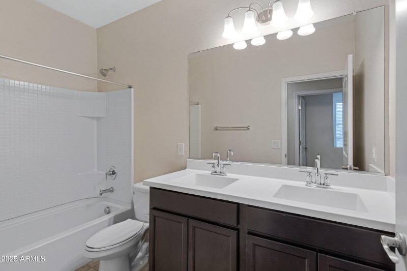 29402 W Mitchell Ave-20