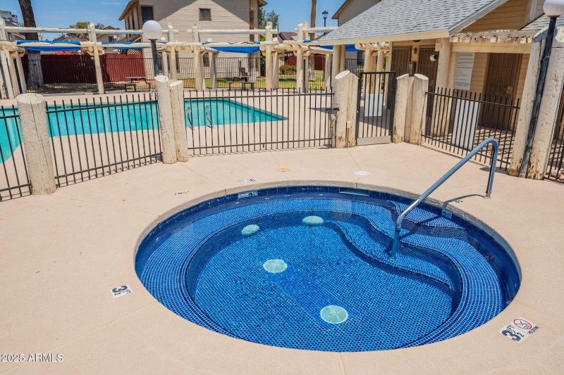 50-web-or-mls-Broadway-50