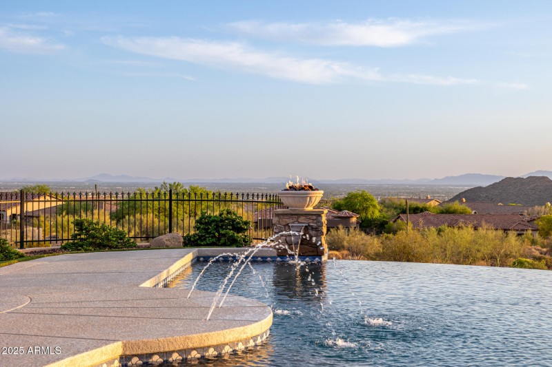 Water Features / Firepots