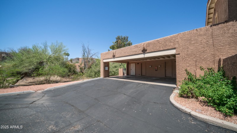 10420 N 10th St Unit 2 exterior-8