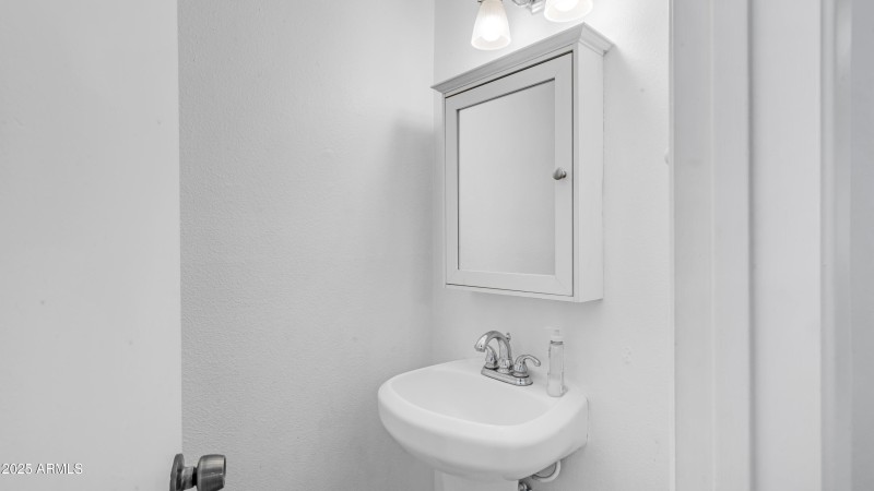 10420 N 10th St Unit 2 (10)