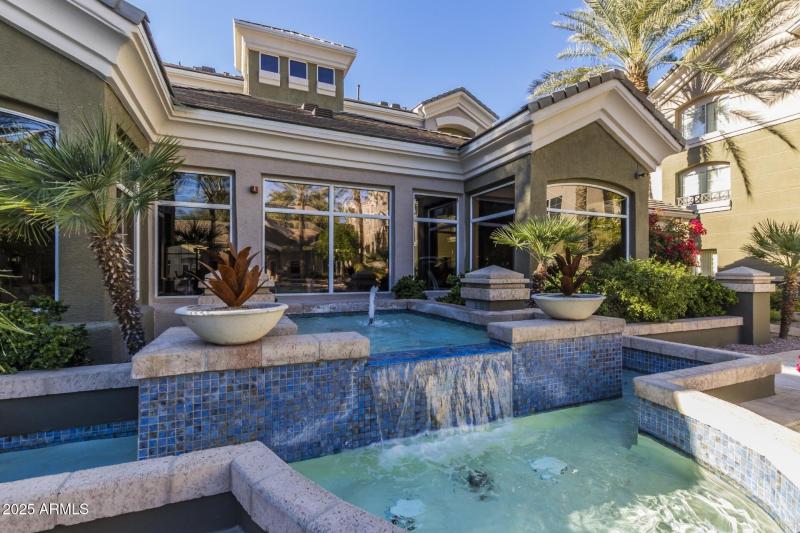 43 - Paradise Village