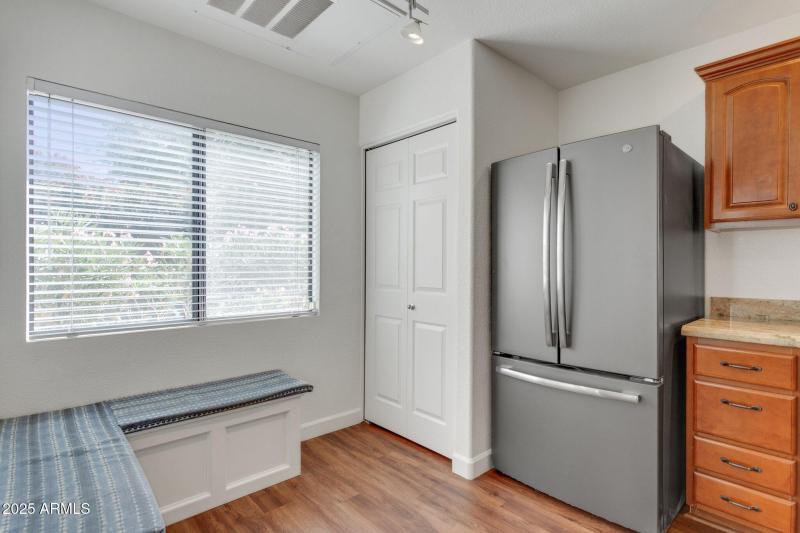 7-web-or-mls-15252-n-100th-st-1147