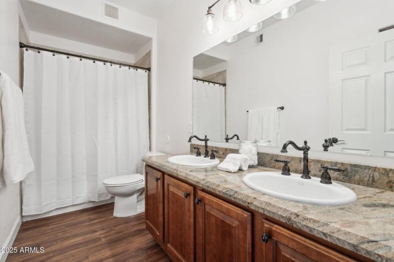 13-web-or-mls-15252-n-100th-st-1147