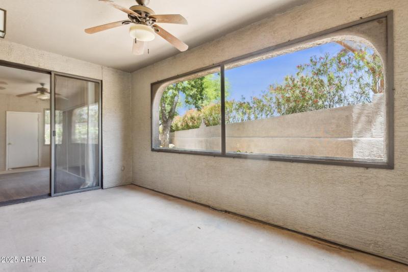 18-web-or-mls-15252-n-100th-st-1147