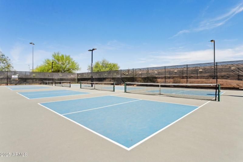 24-web-or-mls-15252-n-100th-st-1147