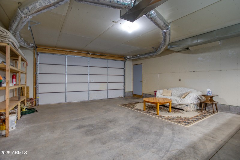 2836 Homestead Drive Overgaard, AZ 85933