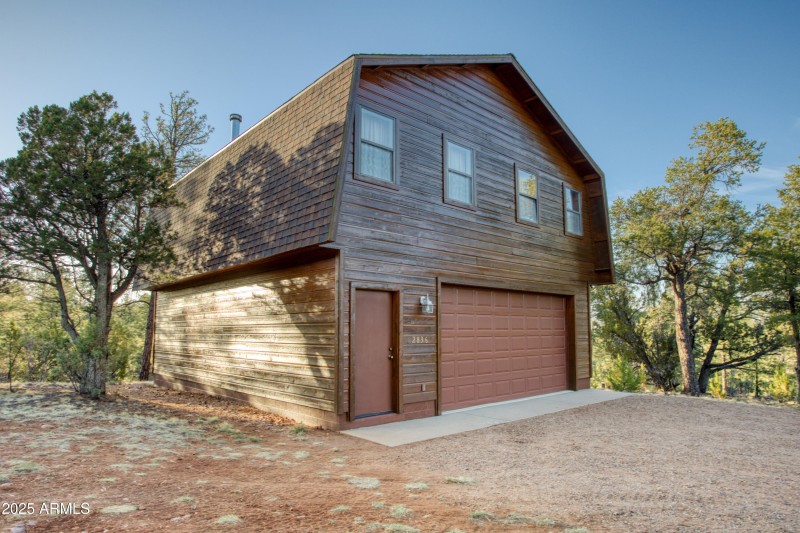 2836 Homestead Drive Overgaard, AZ 85933