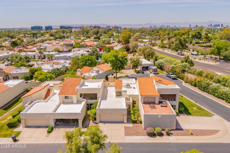 2413 E Rancho - DronDowntown