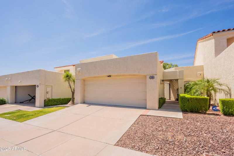 2413 E Rancho - Front street view