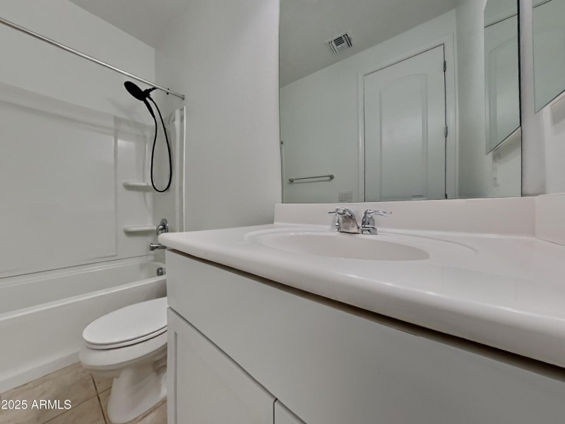 14_pc_RkYUEQn6uG_1Op1vJ6vwl_layout_1