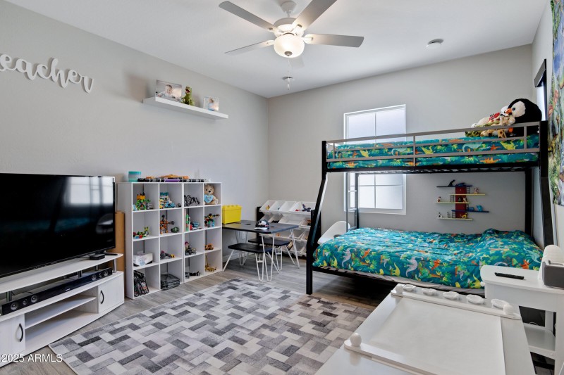 226 E Markwood Dr-32