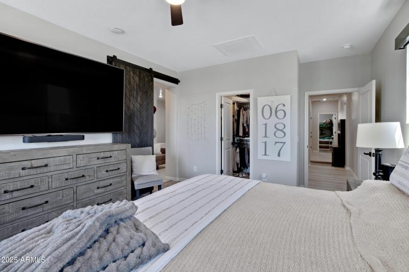 226 E Markwood Dr-36