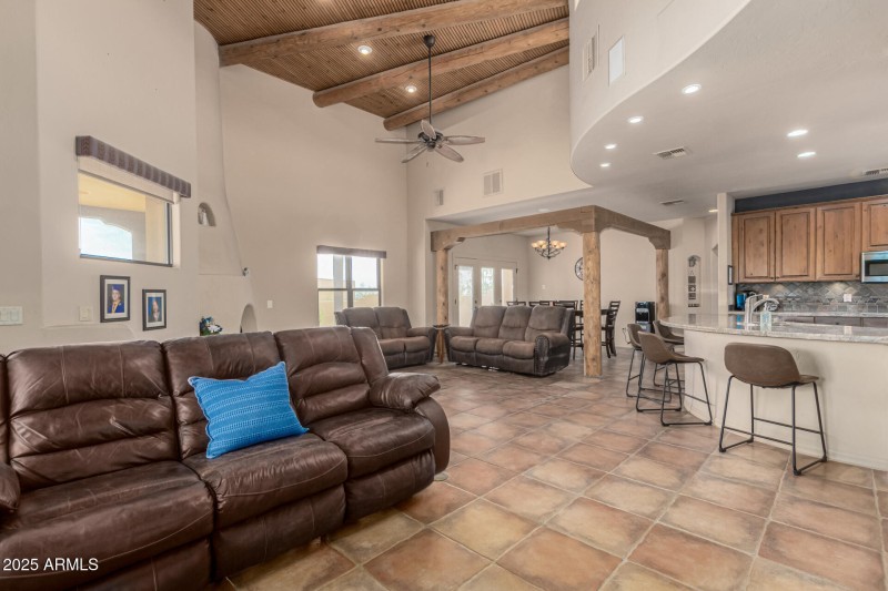 9 - Equestrian 11917