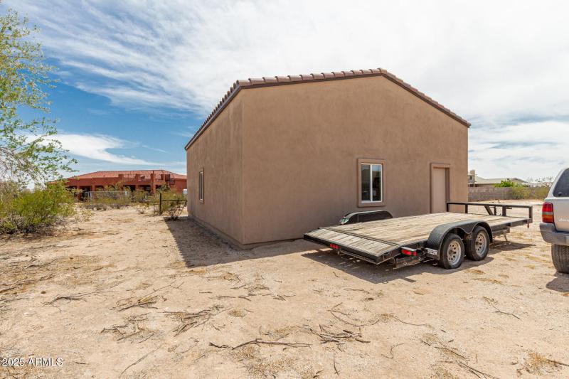 41 - Equestrian 11917