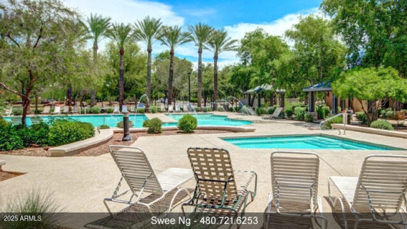 Community Pool 2 (Center)