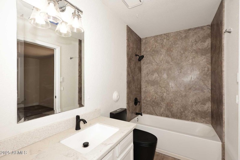 Guest Bedroom-Ensuite