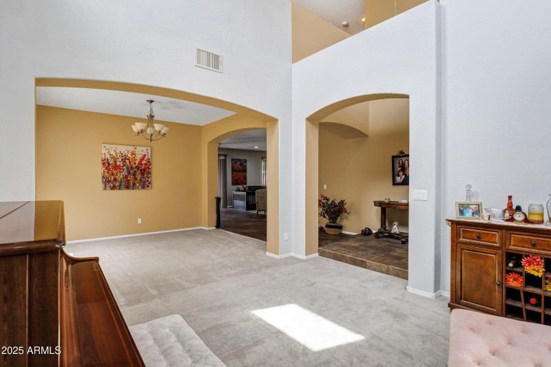 1565 E Prickly Pear Pl-10