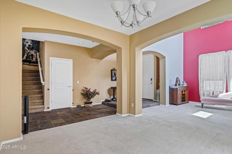 1565 E Prickly Pear Pl-13