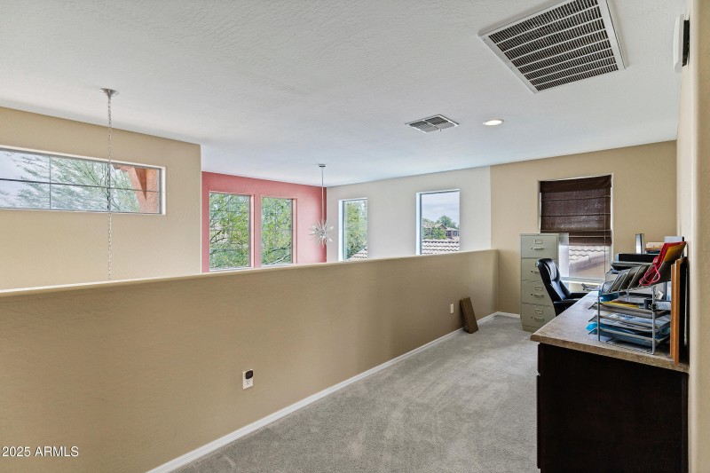 1565 E Prickly Pear Pl-26