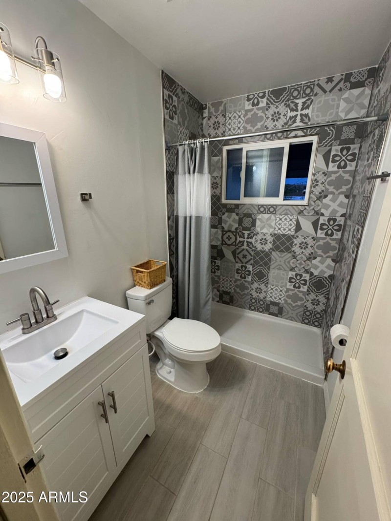521 W Lomita Bathroom