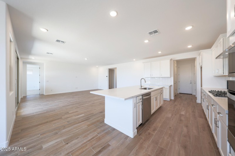 PHX_TierraVistoso_Lot 2010_Burgundy_1742