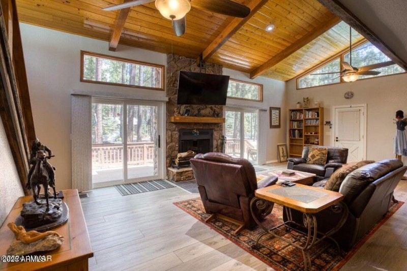 20240821214603288161000000-o