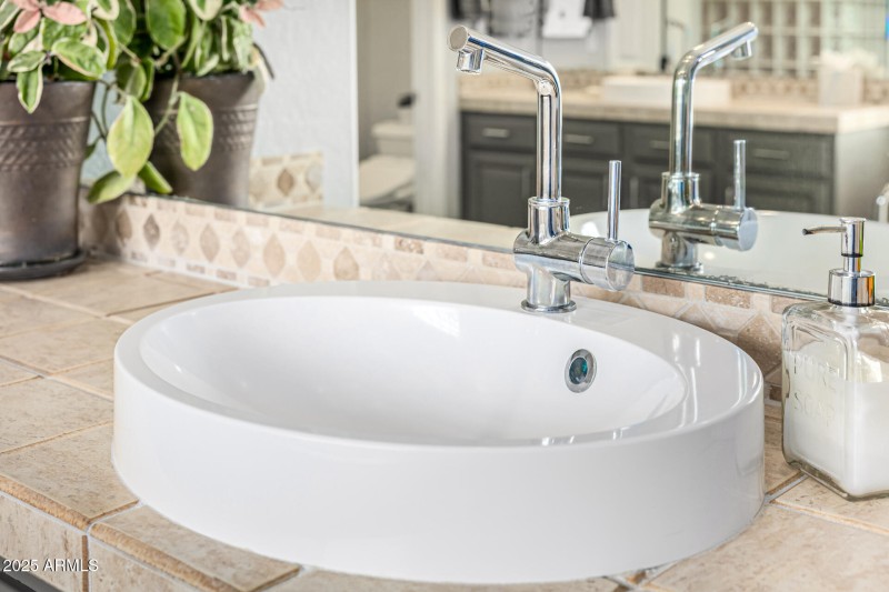 Primary Bath 14523 E Charter Oak Dr