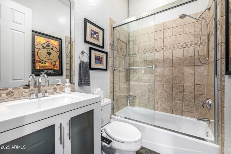 Guest Bath 14523 E Charter Oak Dr