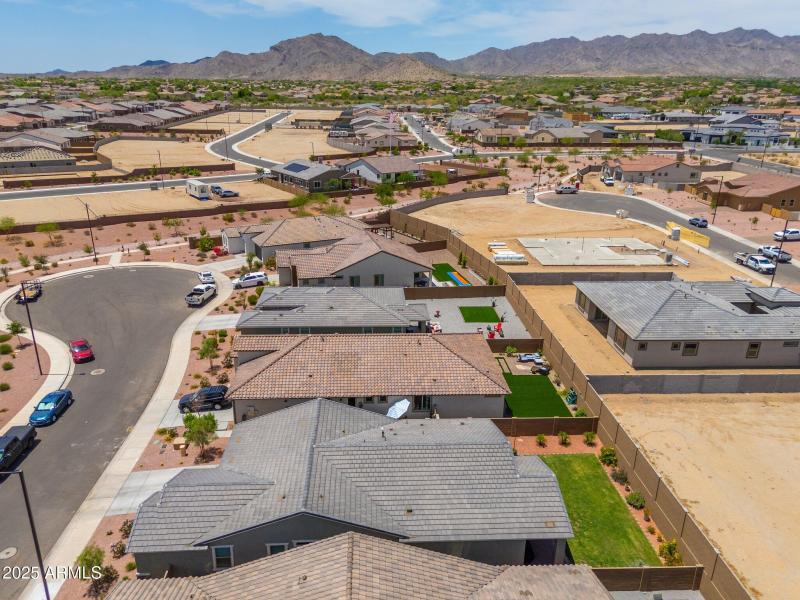 19968 W Flower St - 38