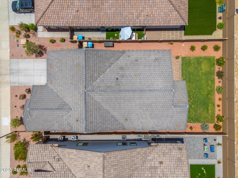 19968 W Flower St - 39