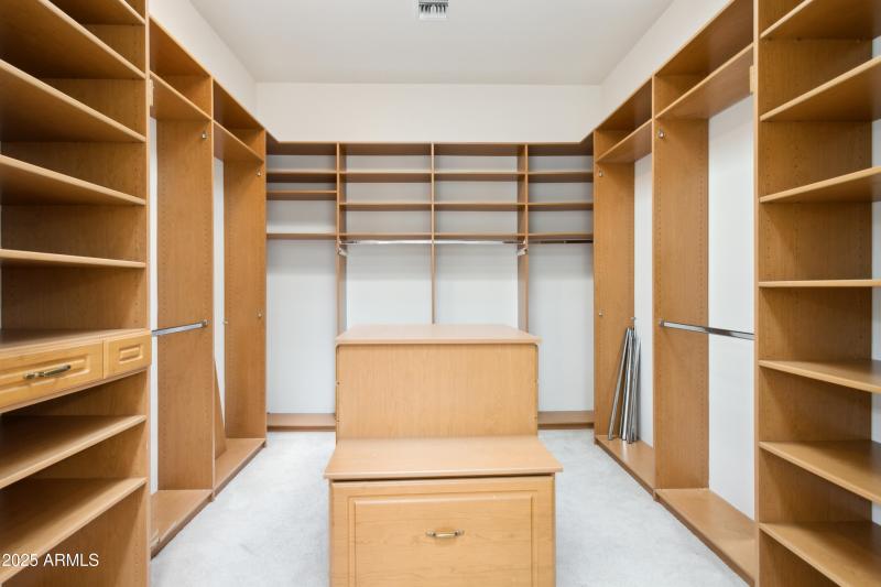 Owner's Suite - Walk-In Closet