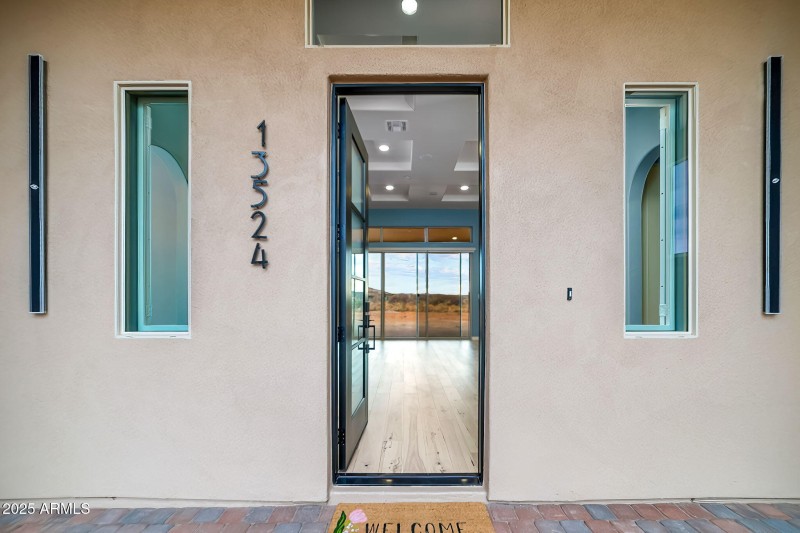 6-web-or-mls-13524 S High Haven Mesa - M